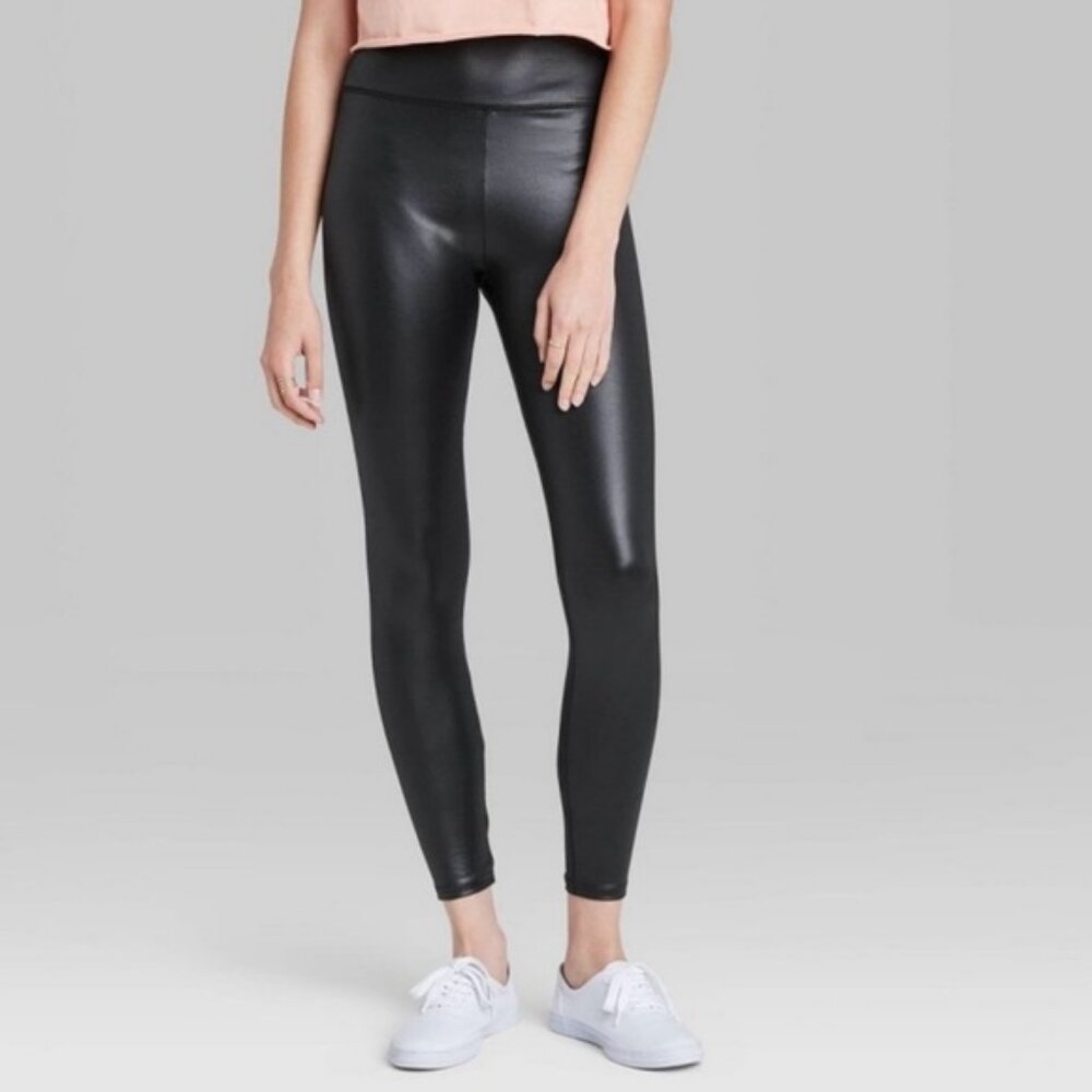 Wild Fable Women's Size Medium Black Faux Leather Leggings - Like New!